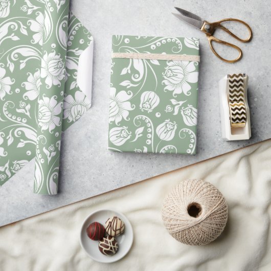 Elegant wit en salie groen bloemendamast patroon cadeaupapier (Crafts)