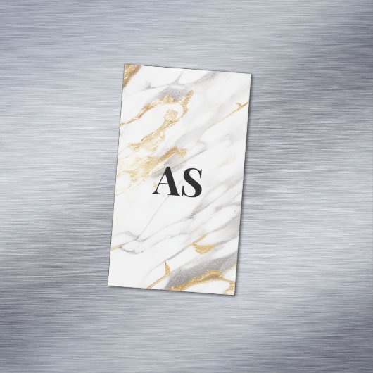Elegant wit goud faux glitter marmer monogram magnetisch visitekaartje (Voorbeeld)