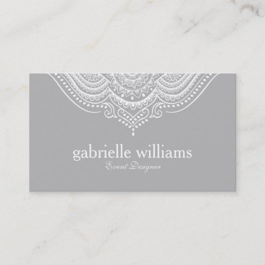 Elegant  wit & lichtgrijs geometrisch ontwerp visitekaartje (Voorkant)