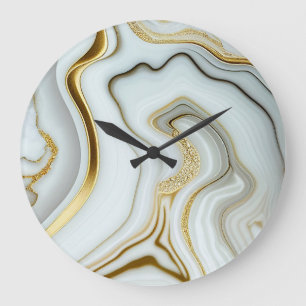 Elegant wit marmer met gouden grote klok