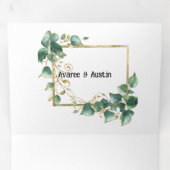 Elegant wit met Eucalyptus Trim Wedding Drieluik Uitnodiging (Binnenzijde eerst)