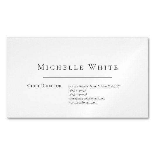 Elegant Wit Modern Witte Professioneel Magnetisch Visitekaartje (Voorkant)