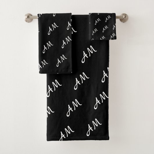 Elegant wit monogram op zwart bad handdoek (Insitu)