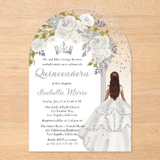 Elegant Wit Zilver Roos Floral Quinceañera Party Acryl Uitnodigingen (Voorkant)