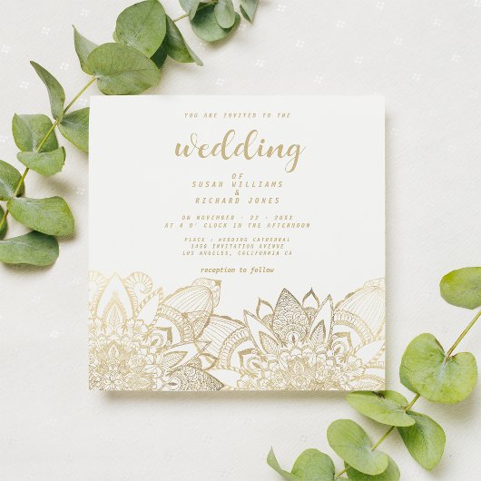 Elegant witgouden script floral mandala bruiloft kaart