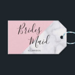 Elegant witte marmer en pastelroze bruidsbruidsmei cadeaulabel<br><div class="desc">Stijlvol ontwerp in pastelroze en witte marmer.</div>