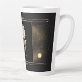 Elegant Witte Roos en Goud Design Latte Mok (Rechts)