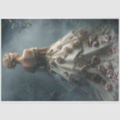 Elegant Woman in Opulent Ball Gown Tissuepapier (Voorkant)