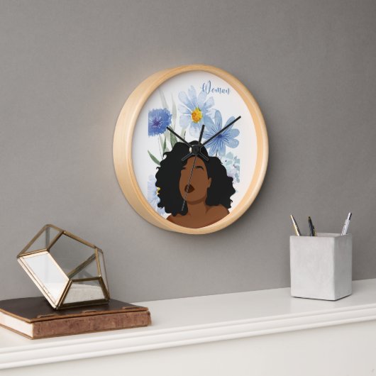 Elegant Woman with Blue Floral Wall Clock (Kantoor)