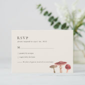 Elegant Woodland Greenery Red Mushroom Weddenschap RSVP Kaartje (Staand voorkant)