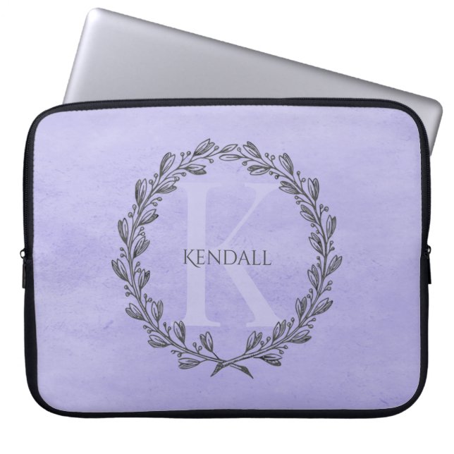 Elegant Wreath Monogram | Paarse laptophoes Laptop Sleeve (Voorkant)