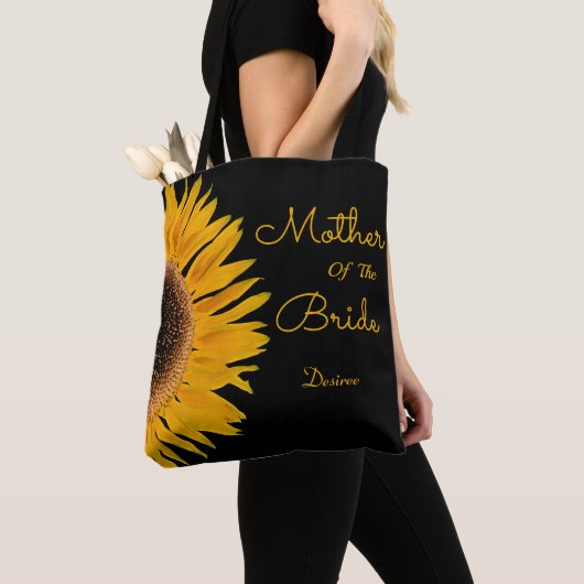 Elegant Yellow Black Sunflower Moeder van de bruid Tote Bag (Dichtbij)