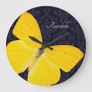 Elegant Yellow Butterfly Black Damask voeg naam to Grote Klok