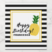 Elegant Yellow Pineapple Happy Birthday Wijn Etiket (Enkel label)