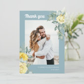 Elegant yellow roses floral greenery trouwfoto bedankkaart (Staand voorkant)