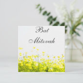 Elegant Yellow Wildbloemen Bat Mitzvah Uitnodiging (Staand voorkant)