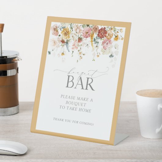 Elegant Yellow Wildflower Shower Bouquet Bar Reclamebord Met Voetstuk (Insitu)