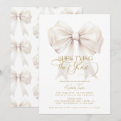 Elegant Ze is Tying the Knot Bow Vrijgezellenfeest Kaart (Voorkant / Achterkant)