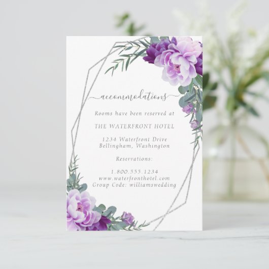 Elegant zilver & Paarse bloemenbruiloft Details Informatiekaartje (Staand voorkant)