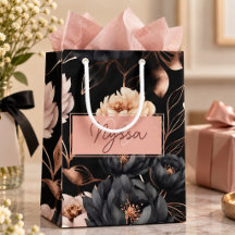 Elegant zwart bloemmotief met rozen en monogram na