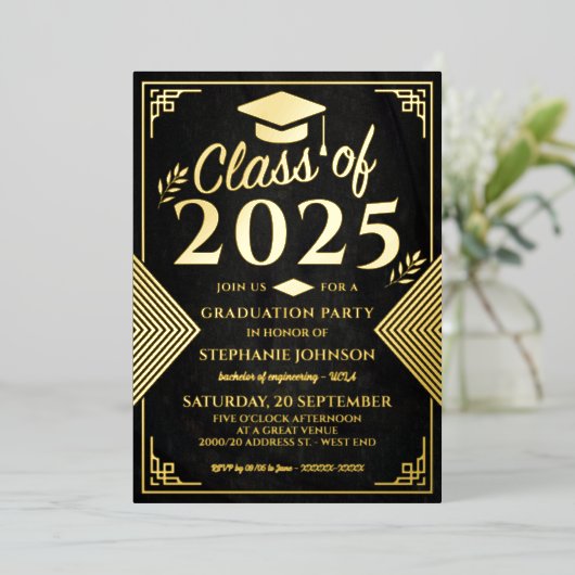 Elegant zwart en goud art deco afstudeerfeest folie uitnodiging (Staand Voorkant)