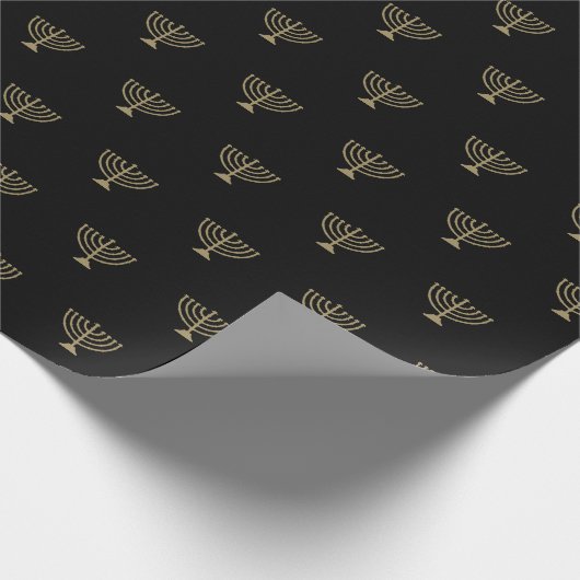 Elegant zwart en goud menorah patroon Chanoeka Cadeaupapier (Hoek)