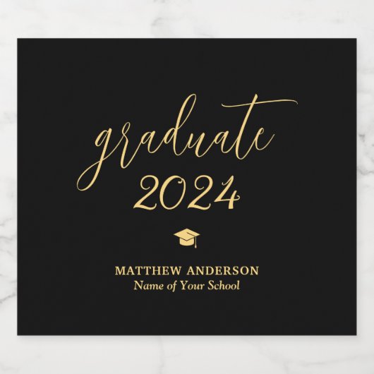 Elegant Zwart en Goud Script Afstuderen Afstuderen Bier Etiket (Enkel label)