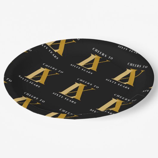 Elegant Zwart en Goud Verjaardagspatroon Papieren Bordje (Gekanteld)