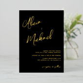 Elegant zwart goud echte folie script bruiloft folie uitnodiging (Staand Voorkant)