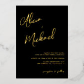 Elegant zwart goud echte folie script bruiloft uitnodiging (Voorkant)