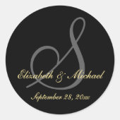Elegant Zwart Goud Monogram Bruiloft Save the Date Ronde Sticker (Voorkant)