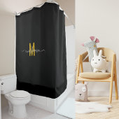 Elegant Zwart Goud Monogram Modern Script Custom Douchegordijn