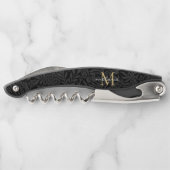 Elegant zwart gouden bloemenscript monogram kurkentrekker (Achterkant)