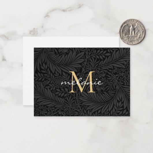Elegant zwart gouden bloemenscript monogram notitiekaartje (Voorkant / Achterkant in situ)