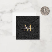 Elegant zwart gouden bloemenscript monogram notitiekaartje (Voorkant / Achterkant in situ)