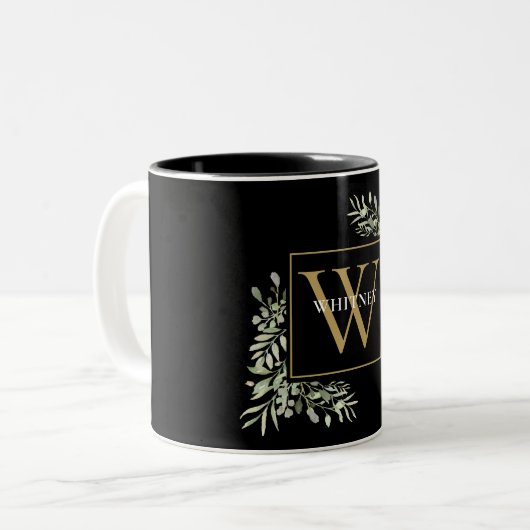 Elegant Zwart Gouden Monogram Groene Bloemen Tweekleurige Koffiemok (Voorkant links)