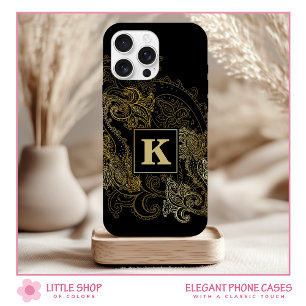 Elegant zwart gouden paisley patroon monogram iPhone 16 hoesje