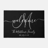 Elegant zwart grijs monogram script naam bruiloft deurmat (Voorkant)