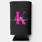 Elegant zwart Hot Pink Script Monogram Seltzer Blikjeskoeler (Voorkant)