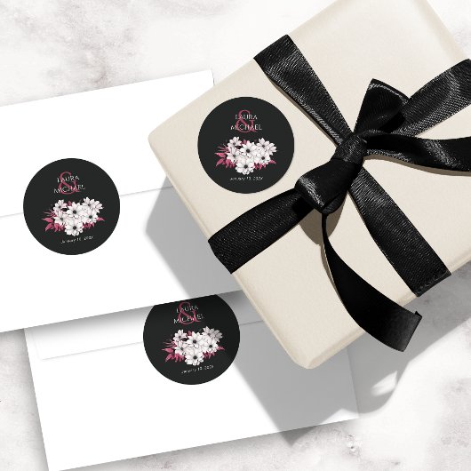 Elegant zwart magenta bloemig ronde sticker