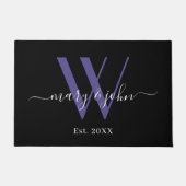 Elegant Zwart Paarse Monogram Namen Script Wedding Deurmat (Voorkant)