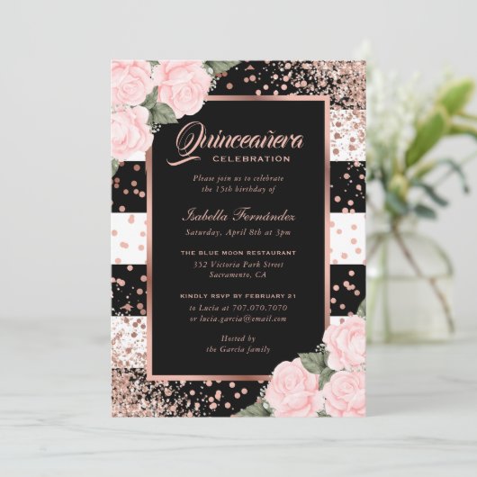 Elegant zwart Roos goud roze bloemen Quinceañera Kaart (Staand voorkant)