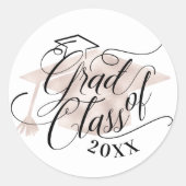 Elegant zwart script typografisch roze Afstudeerde Ronde Sticker (Voorkant)