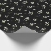 Elegant Zwart Winter Groen Botanische Kerstmis Cadeaupapier (Hoek)