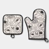 Elegant Zwart Wit Bloem Motief Monogram Ovenwant & Pannenlap Set (Voorkant)