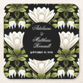 Elegant Zwart & Wit Bloemen Bruiloft: Kalligrafie Kartonnen Onderzetters (Voorkant)