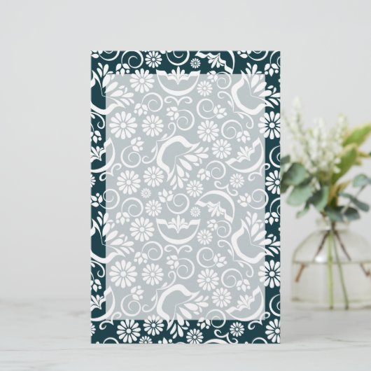 Elegant zwart wit bloemmotief briefpapier (Staand voorkant)