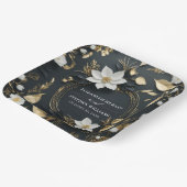 Elegant Zwart Wit en Goud Bloemen Krans Bruiloft Papieren Bordje (Gebogen)