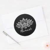 Elegant Zwart & Wit Lotus Yoga Namaste Ronde Sticker (Envelop)