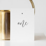 Elegant zwart-wit minimalistisch script bruiloft kaart<br><div class="desc">Elegant zwart-wit minimalistisch script bruiloft tafel nummer. Neem contact met me op als je nog meer objecten nodig hebt.</div>